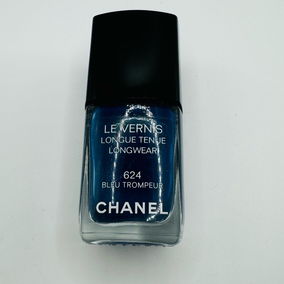 Chanel Le Vernis Longwear Nail Polish *Bleu Trompeur* - Picture 2 of 4